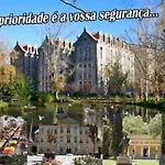 Casa Dos Capinha Калдаш-да-Раинья